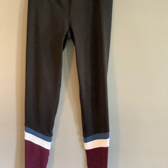 Yoga pants. Worn once. Size xs. Black, white and burgundy. - Picture 1 of 1